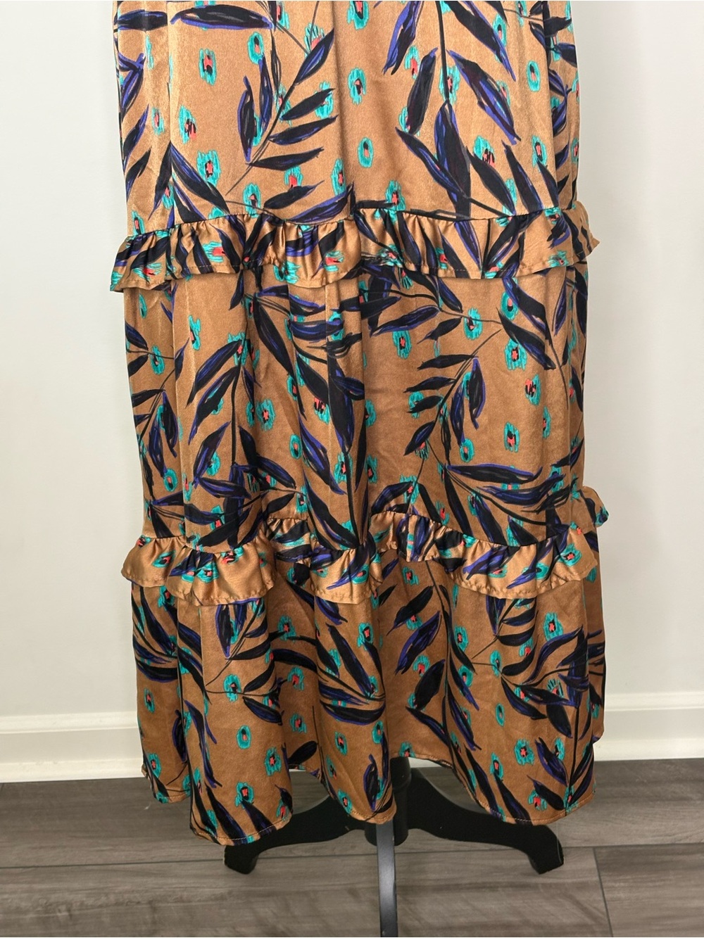 Entro Floral Ruffle Maxi Dress Small Boho Satin Brown Teal Tiered V Neck - Picture 4 of 7